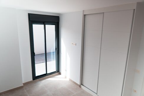 10145583-01-image-11
