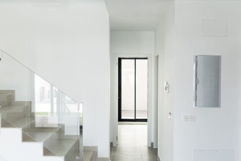 10145583-01-image-16