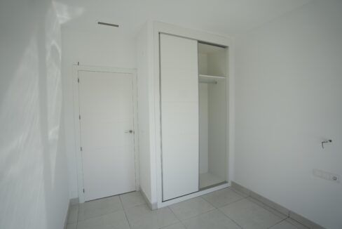 10145583-01-image-17