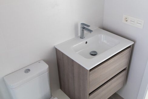 10145583-01-image-5