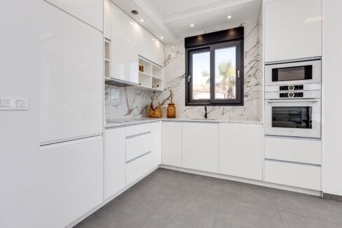 15730670-01-image-1