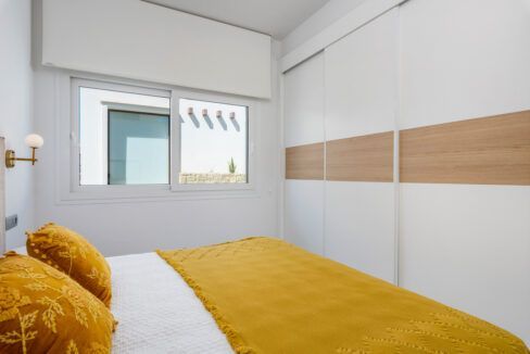 18028312-01-image-28
