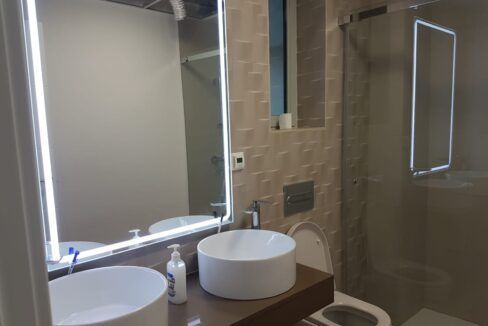 25162618-01-image-1
