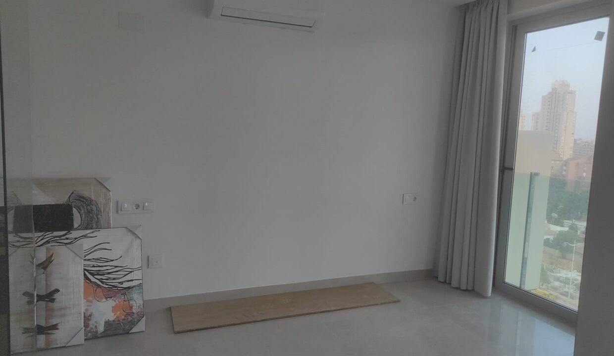 25162618-01-image-7