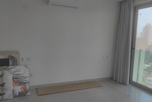 25162618-01-image-7