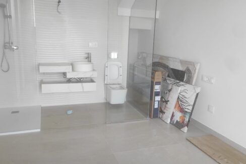 25162618-01-image-9