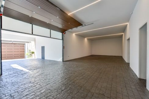 36155132-01-image-2