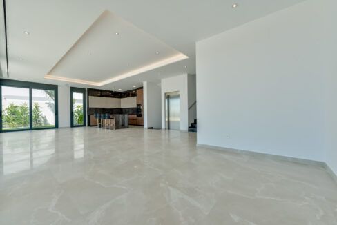 36155132-01-image-24