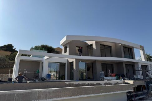 42617545-01-image-13
