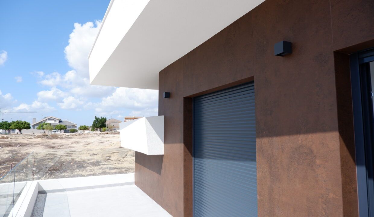 60431985-01-image-7