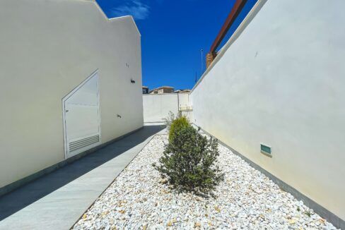 84980537-01-image-17