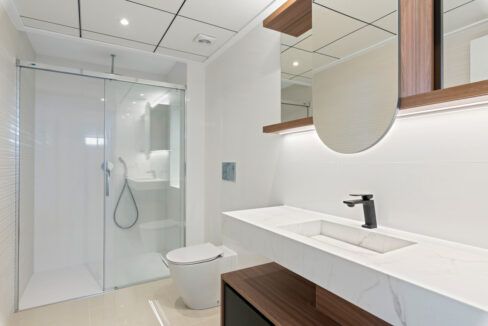 99782068-01-image-14
