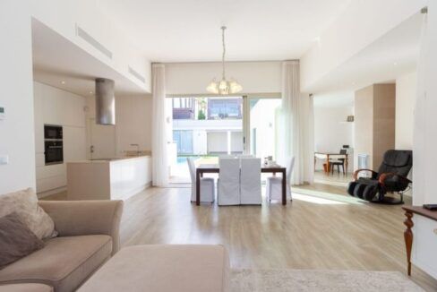 bcd4967-image-2