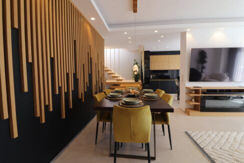 16502119-01-image-9