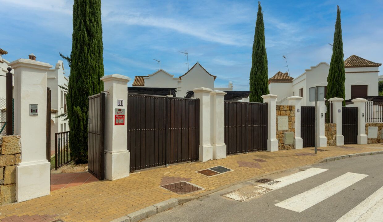 17922286-01-image-35