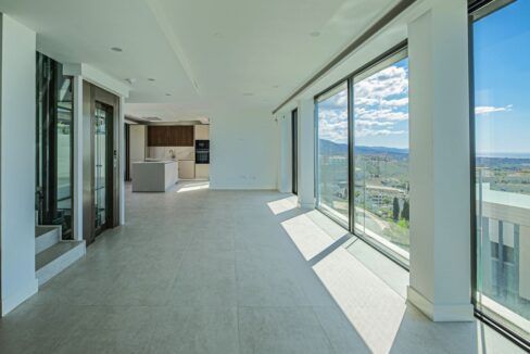 22695792-01-image-14