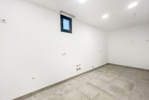 95977441-01-image-46
