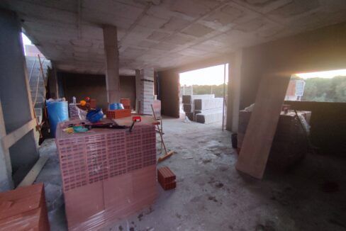 31924446-01-image-37
