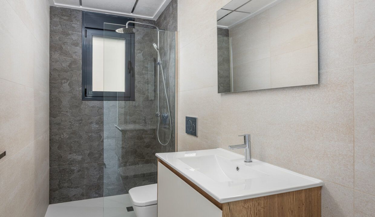 83231198-01-image-2