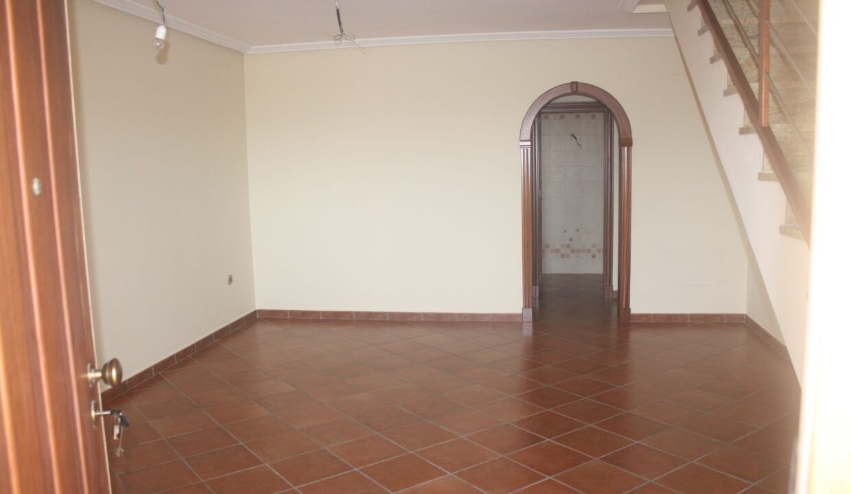 99945618-01-image-13