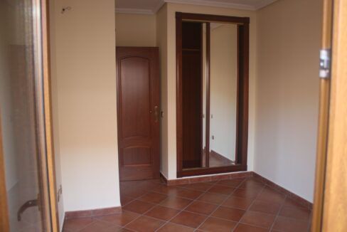 99945618-01-image-17