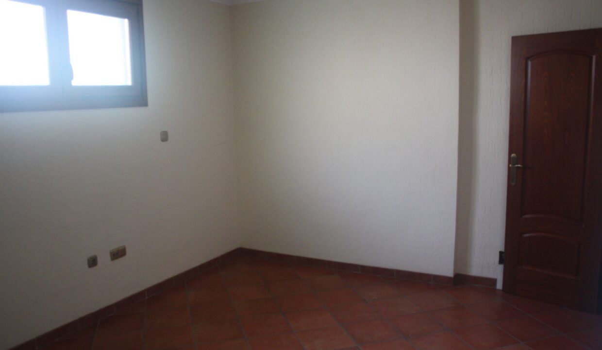 99945618-01-image-19