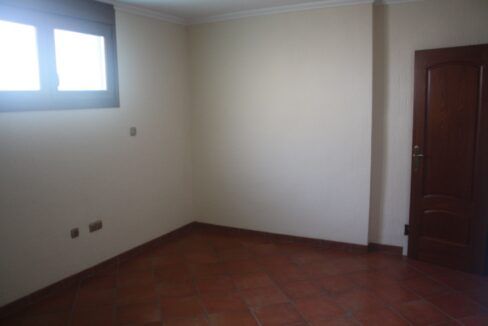 99945618-01-image-19
