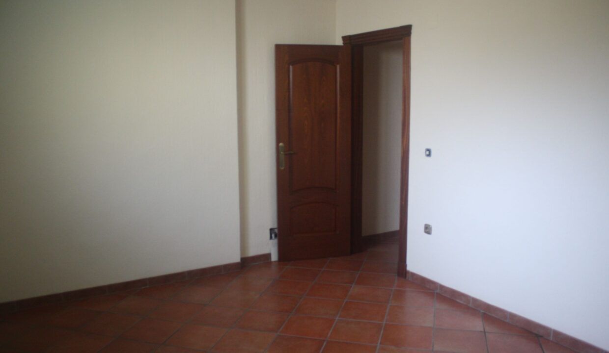 99945618-01-image-20