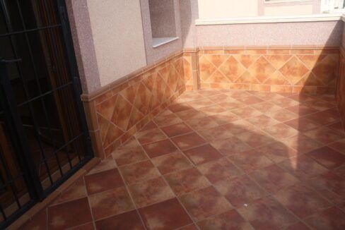 99945618-01-image-7