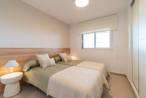 13818043-04-image-29