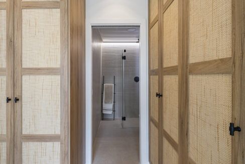 19485565-01-image-33