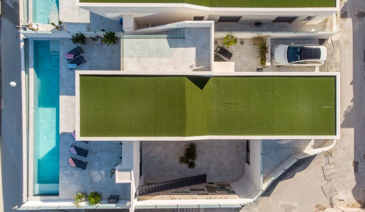 34560558-02-image-12