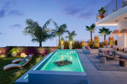 Piscina-nocturna-Soleia-Living-Exxacon-viviendas-de-obra-nueva-en-Mijas-Costa-del-Sol