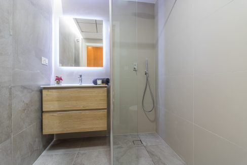 29126226-01-image-33