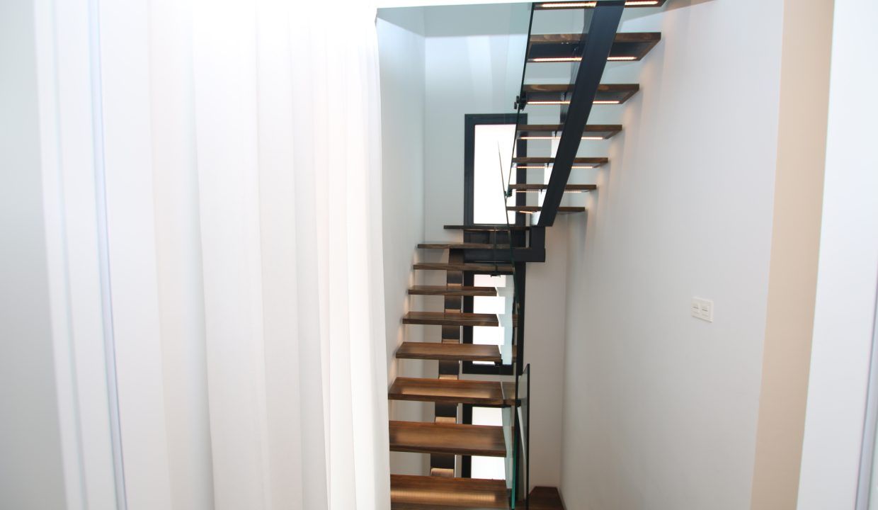 79845964-01-image-11