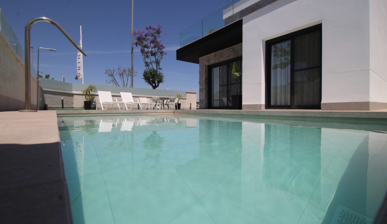 79845964-01-image-25