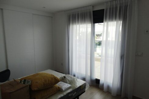 83957554-01-image-26