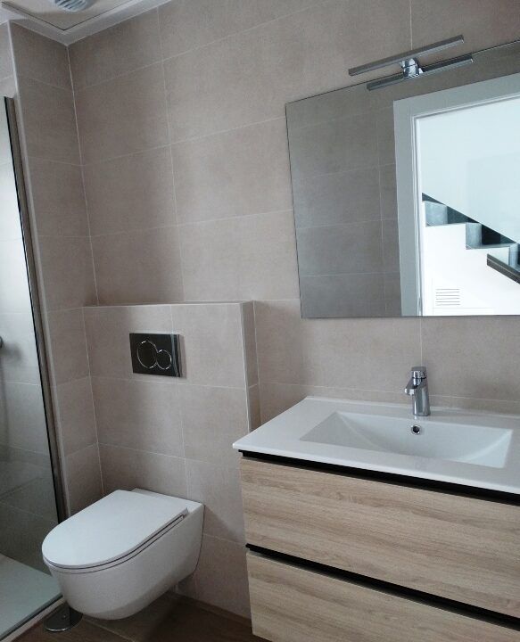 83957554-01-image-30