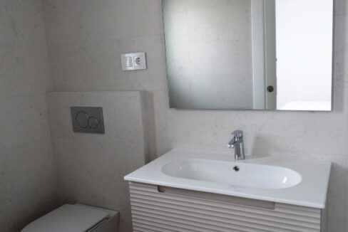 83957554-01-image-47