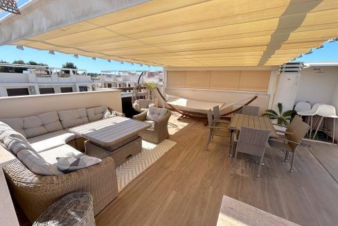 12417823-01-image-12