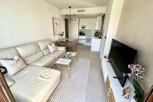 12417823-01-image-21