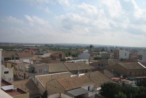 23712316-01-image-5