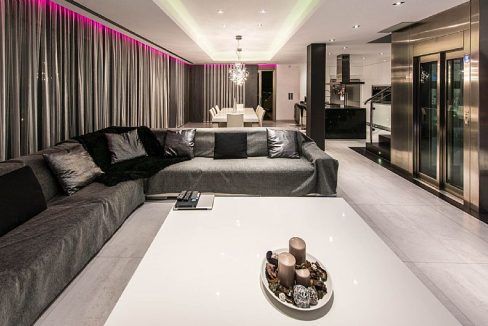 53959134-01-image-16