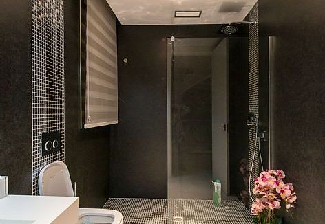 53959134-01-image-20
