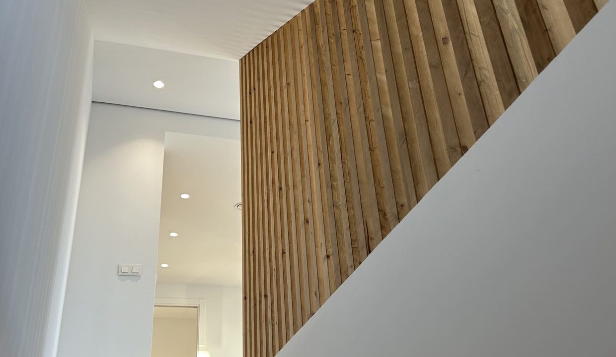 62564781-03-image-26
