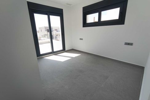 17401005-01-image-11