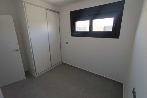 17401005-01-image-12