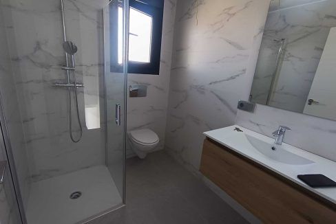 17401005-01-image-13