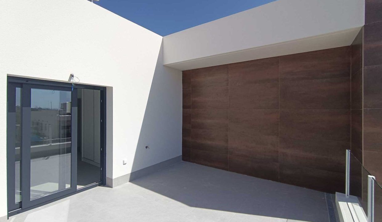 17401005-01-image-14