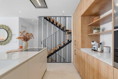 92188479-01-image-25